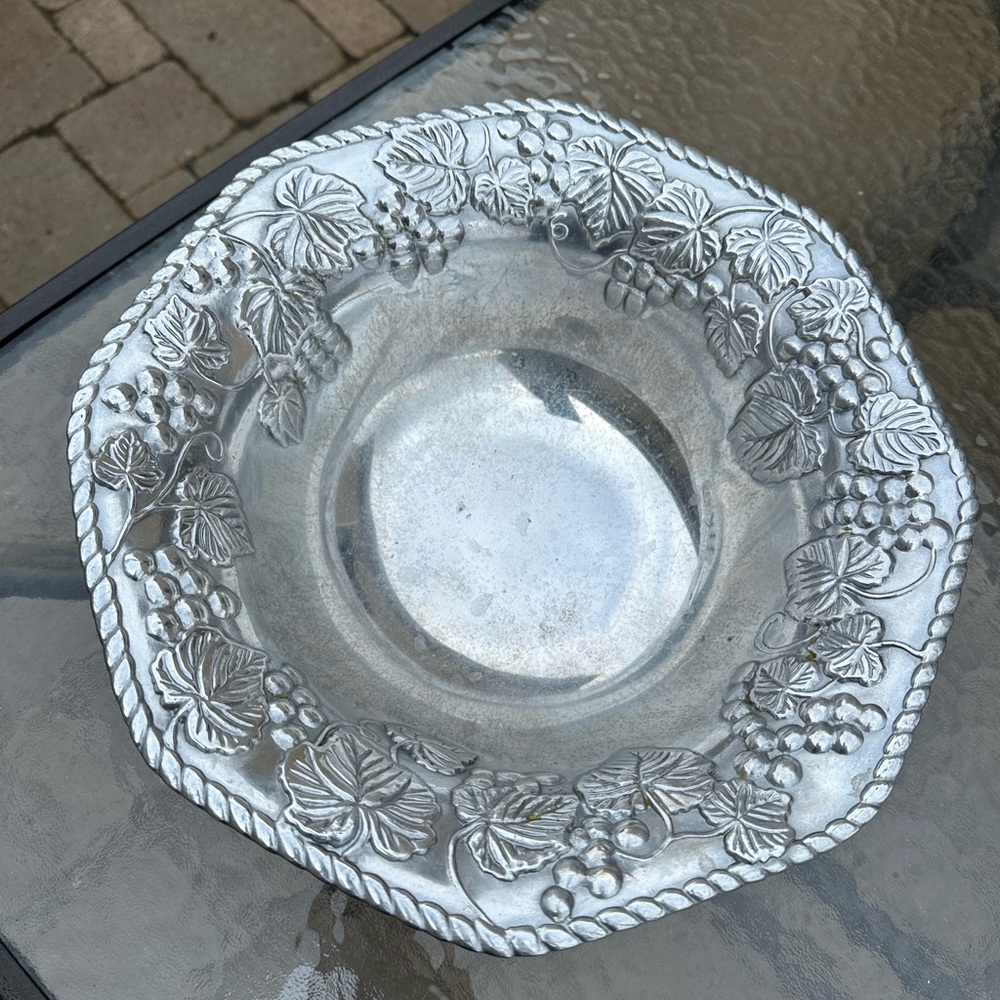 Lenox Grape Salad Silver Tone Tarnish 12” Dia bowl